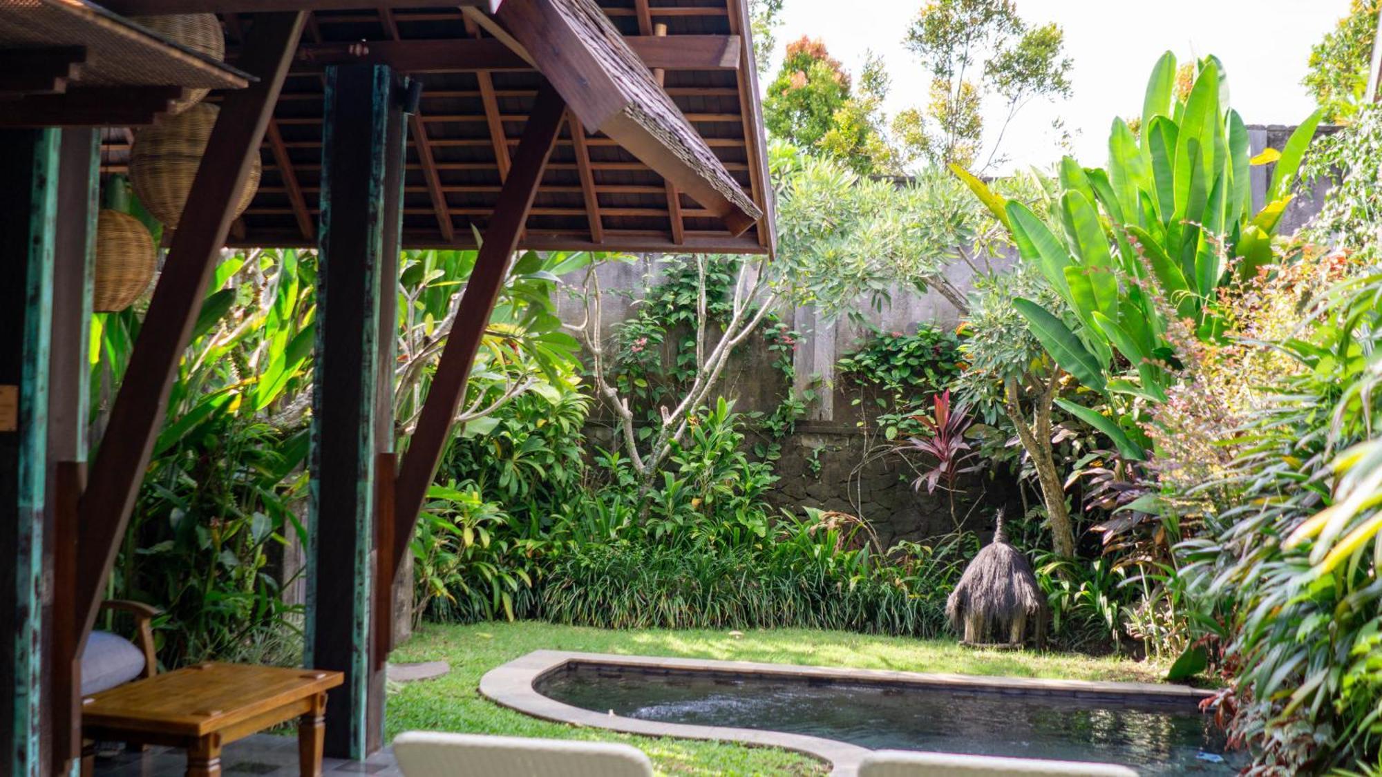Tejaprana Bisma - Chse Certified Hotell Ubud Exteriör bild A view of the resort's gardens