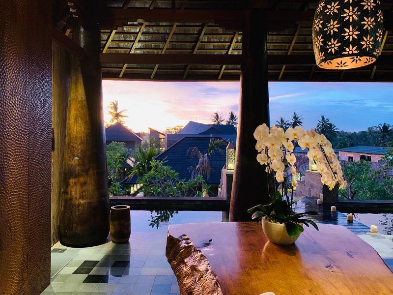 Tejaprana Bisma - Chse Certified Hotell Ubud Exteriör bild Sunset at the restaurant