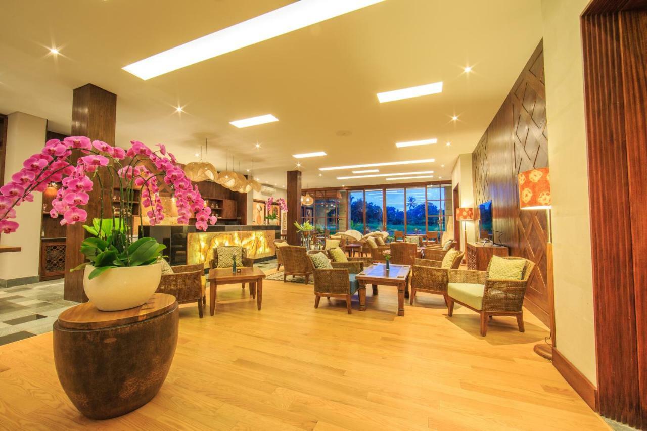 Tejaprana Bisma - Chse Certified Hotell Ubud Exteriör bild The lobby of the hotel
